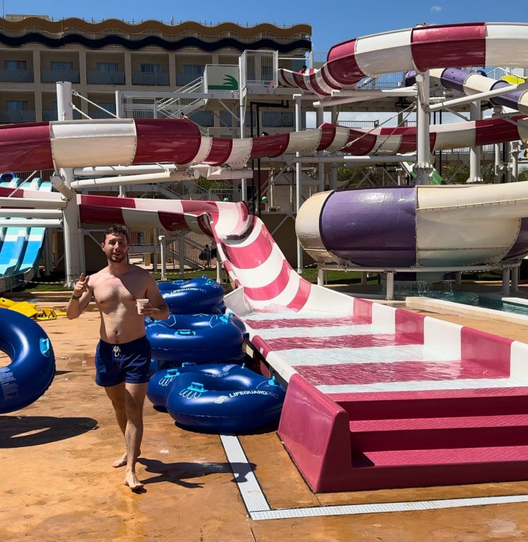 Magic World Sport - Descubriendo Viajes - Parque acuático del hotel Magic Games