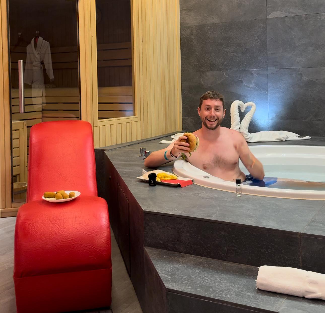 Motel Luve Valencia - Descubriendo Viajes (1)
