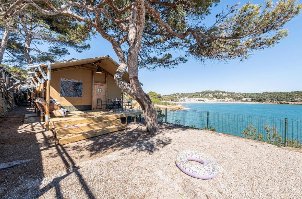 Camping torre de la mora - descubriendo viajes