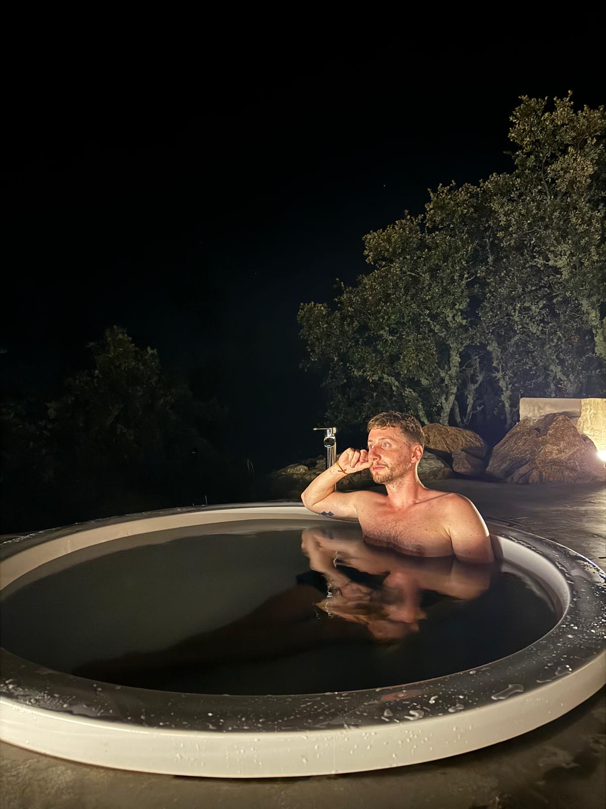 Burbujas Balú - bañera en la noche - Descubriendo Viajes (1)