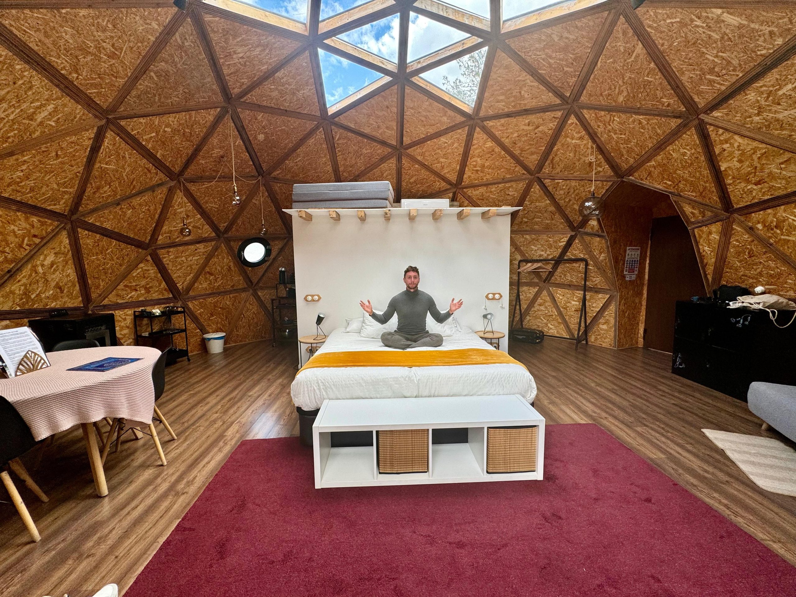 Miradomos - hotel burbuja cerca de madrid - descubriendo viajes (1) domo con cristales