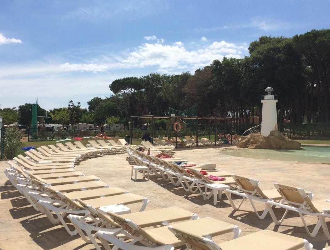 Camping El delfín verde - descubriendo viajes