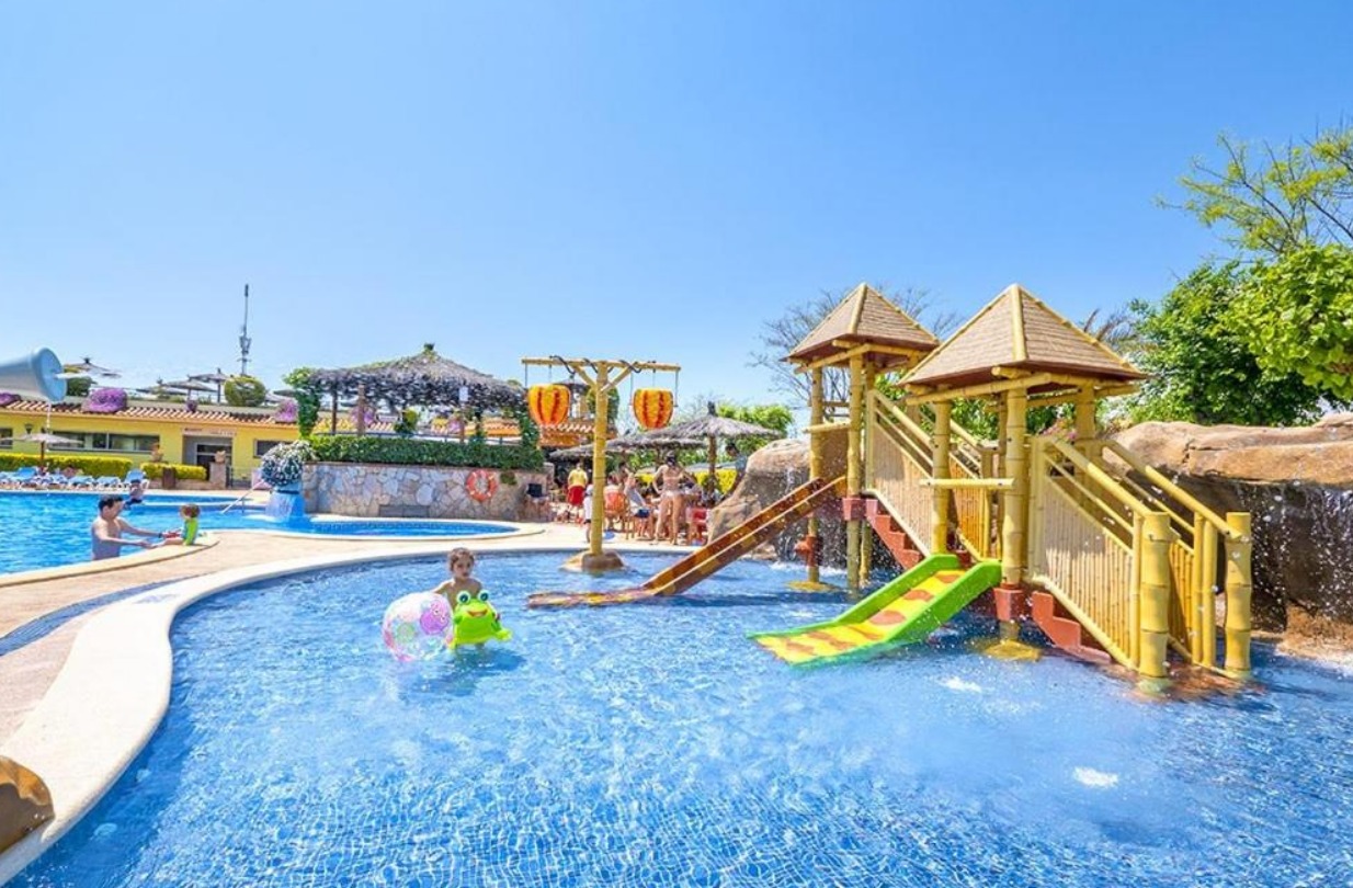 Camping La Masia - Descubriendo Viajes