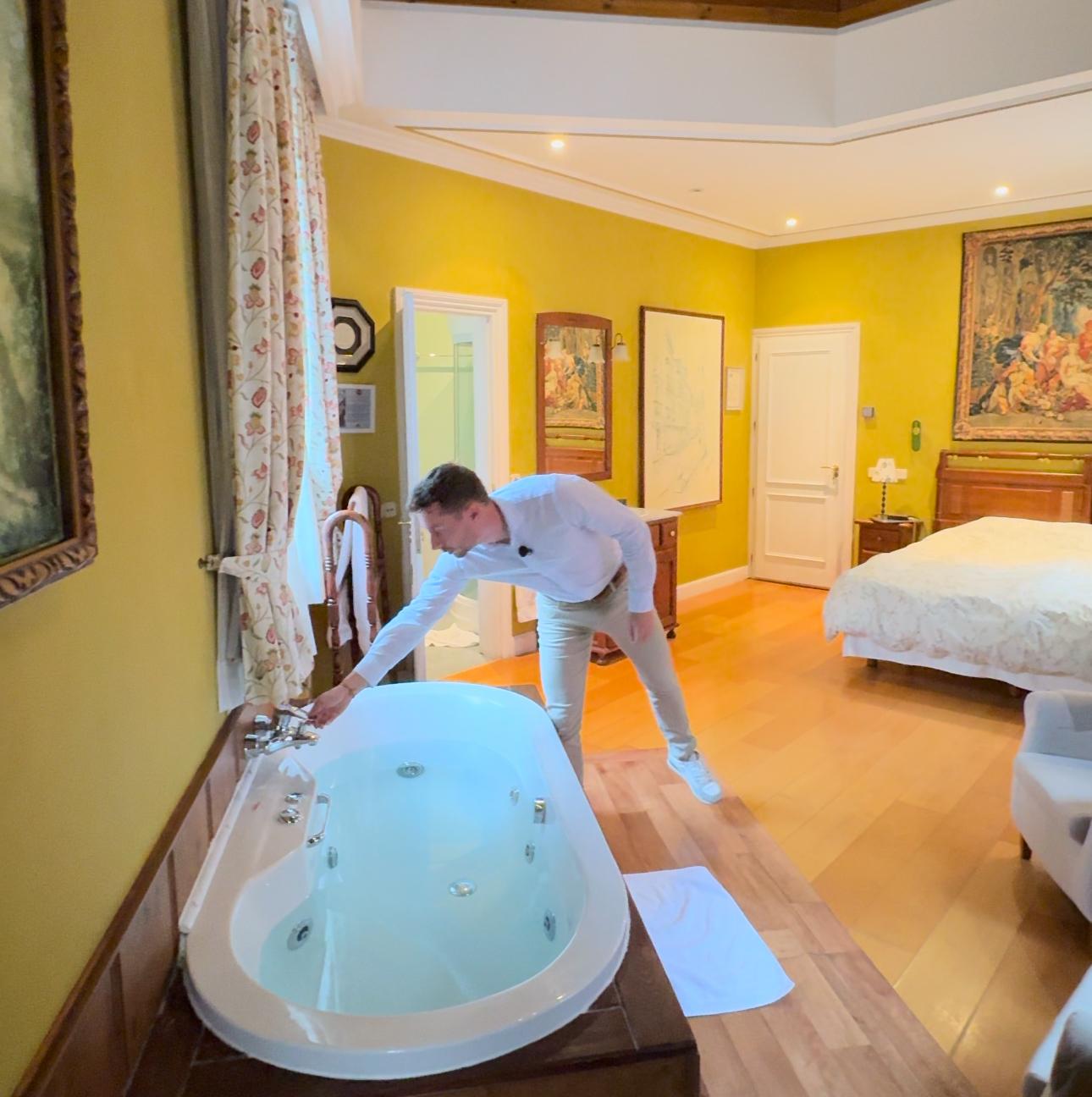 Hotel Don Jaime - San Lorenzo del Escorial - Descubriendo Viajes - suite con hidromasaje