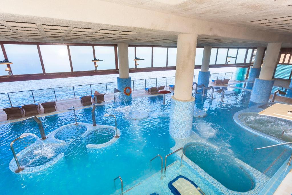 Talasoterapia con vistas al mar del Gloria Palace Amadores
