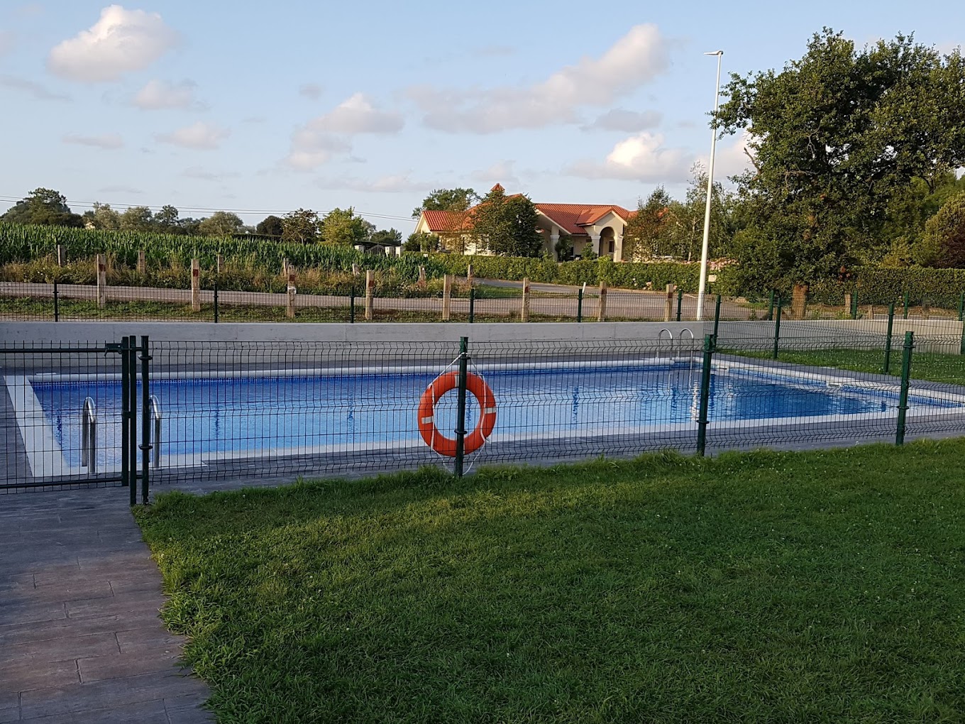 Piscina del Camping Somo Parque