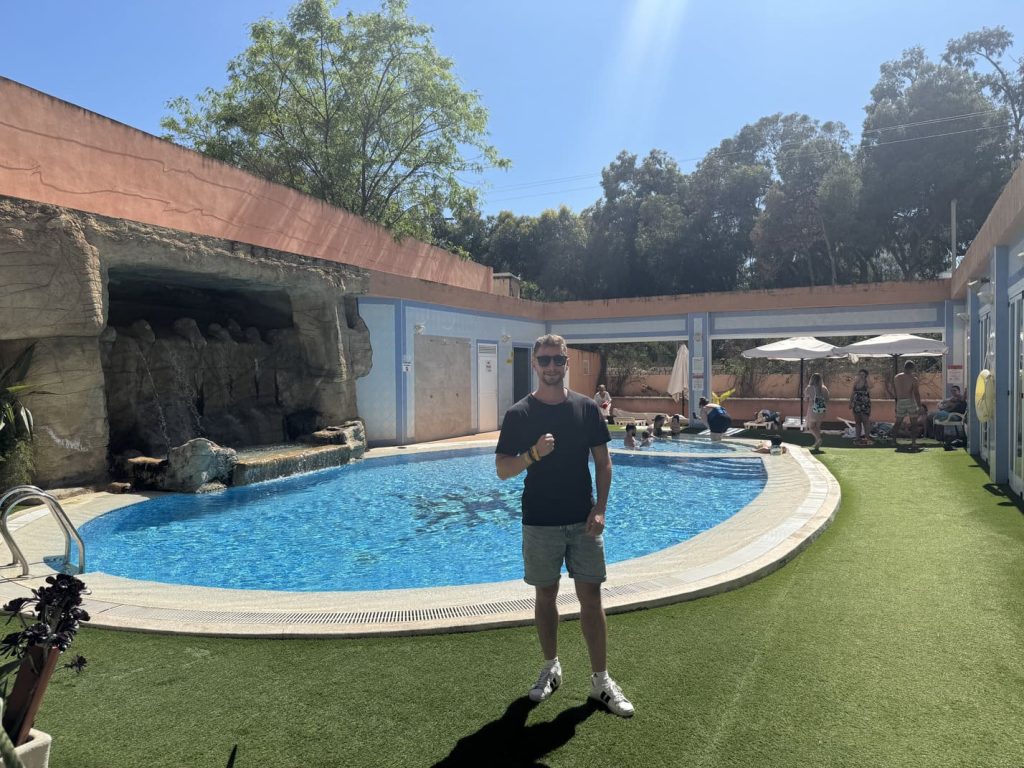 Piscina del Hotel Tropic Benidorm que comparte con Hotel Alone (misma cadena)