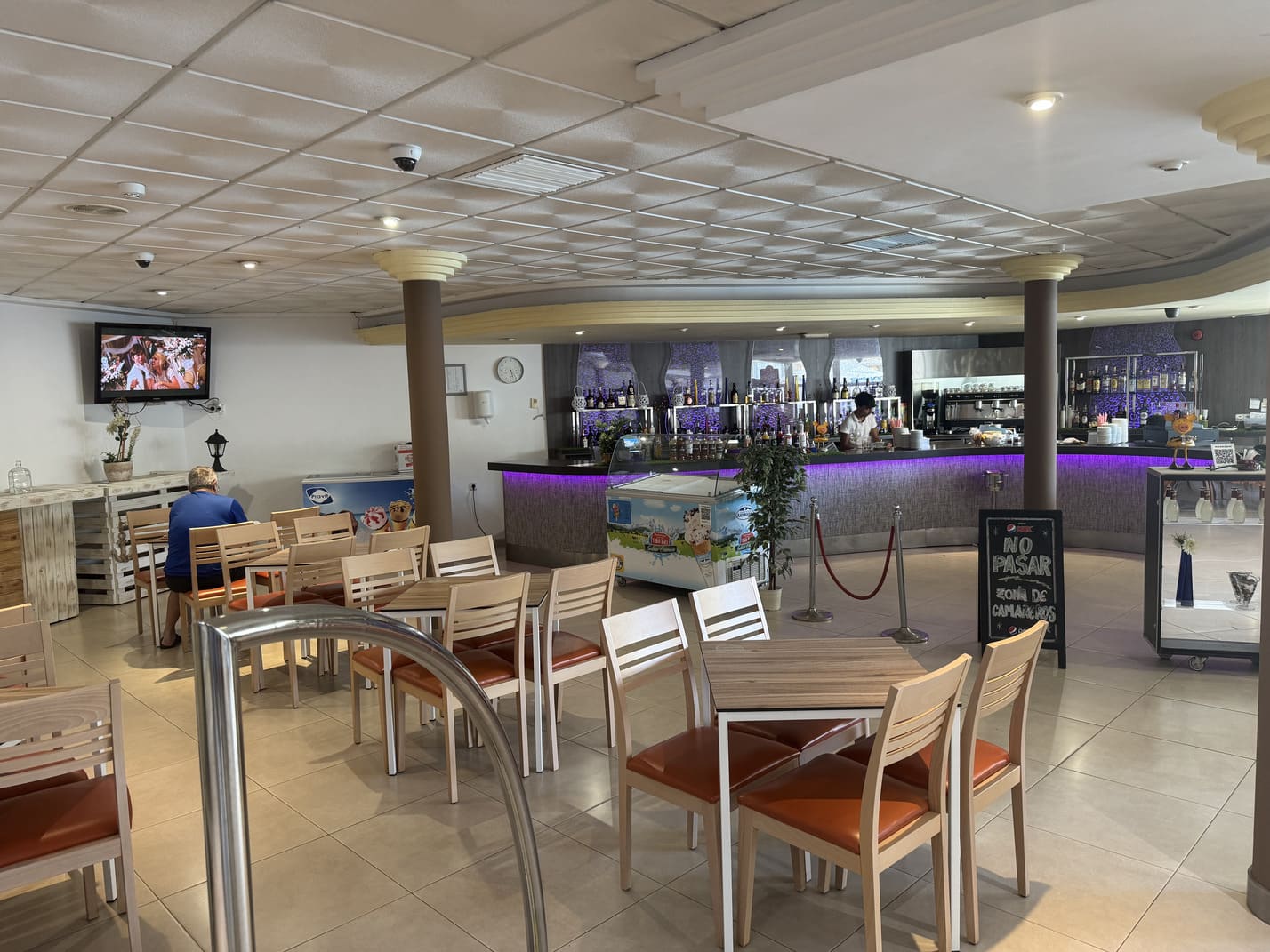 comedor Hotel tropic - alone Benidorm - Descubriendo Viajes (3)