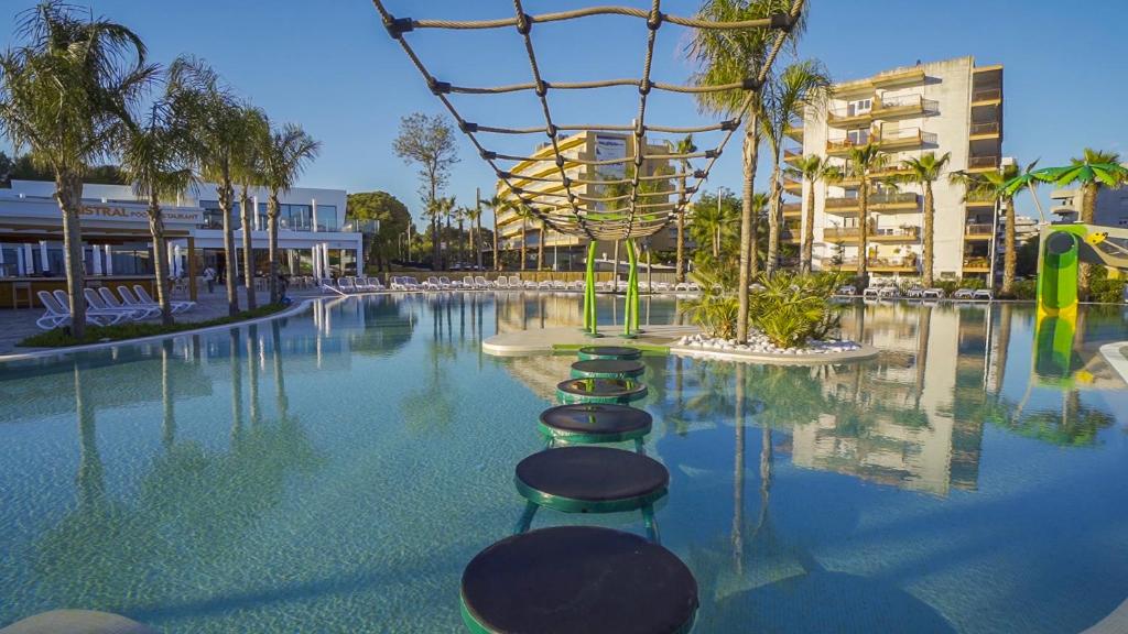 Alannia salou - descubriendo viajes