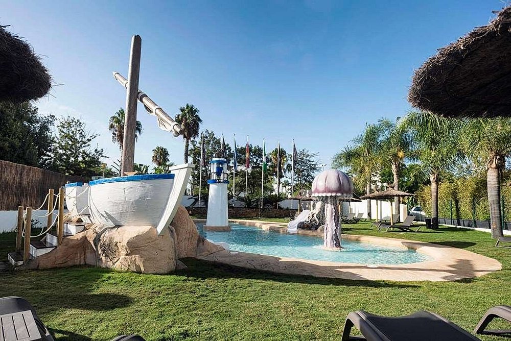 Piscina barco pirata