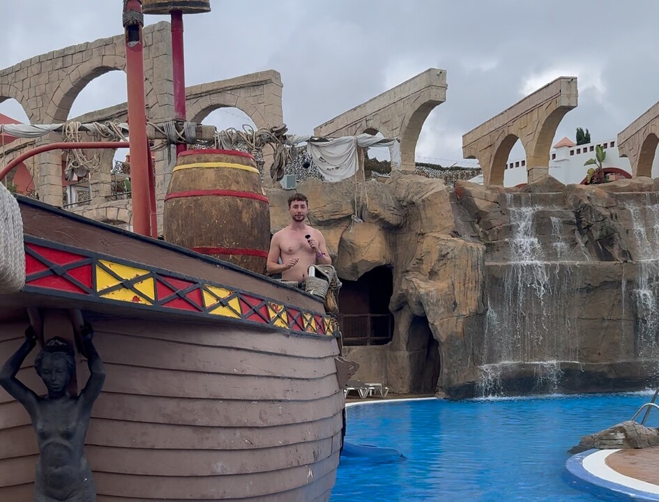 Holiday World Polinesia beach club descubriendo viajes