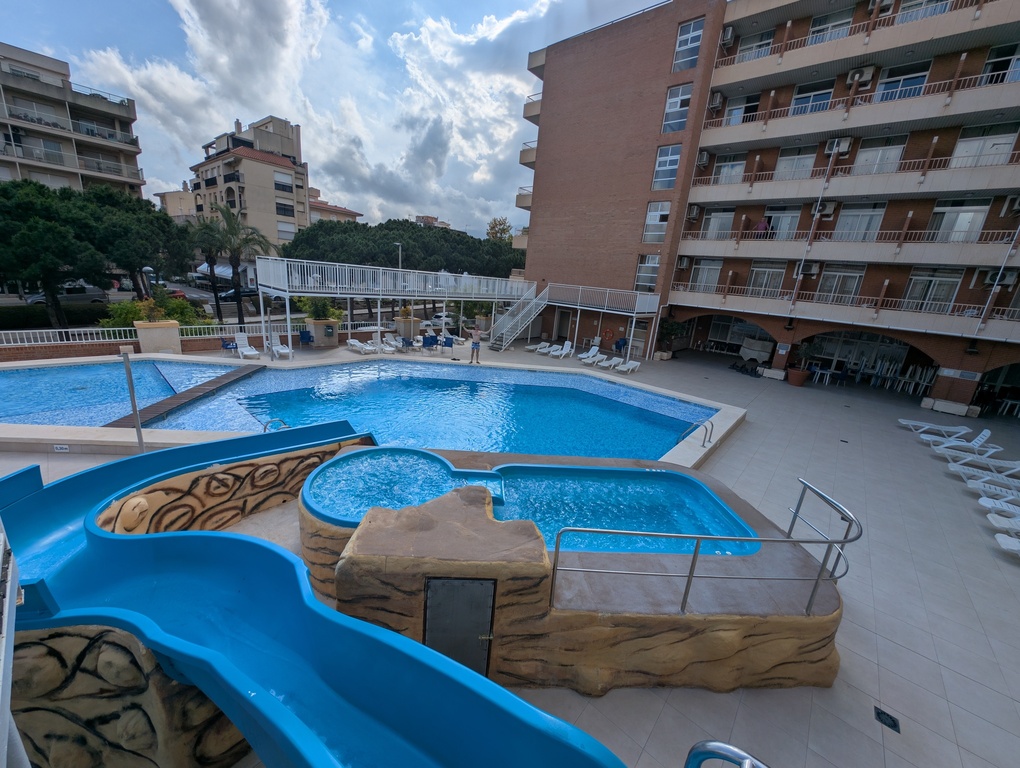 Piscina hotel rapita 2 - descubriendo viajes