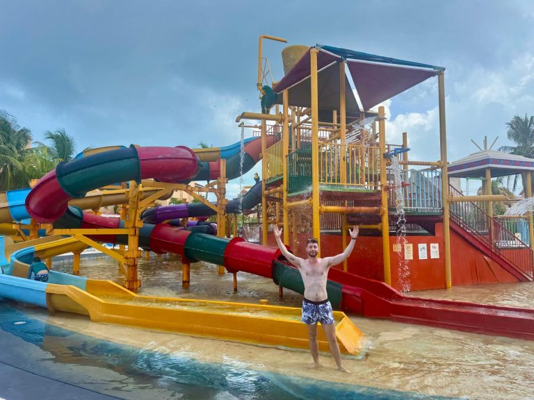 Parque acuático del All Ritmo Cancún Resort, en Costa Mujeres