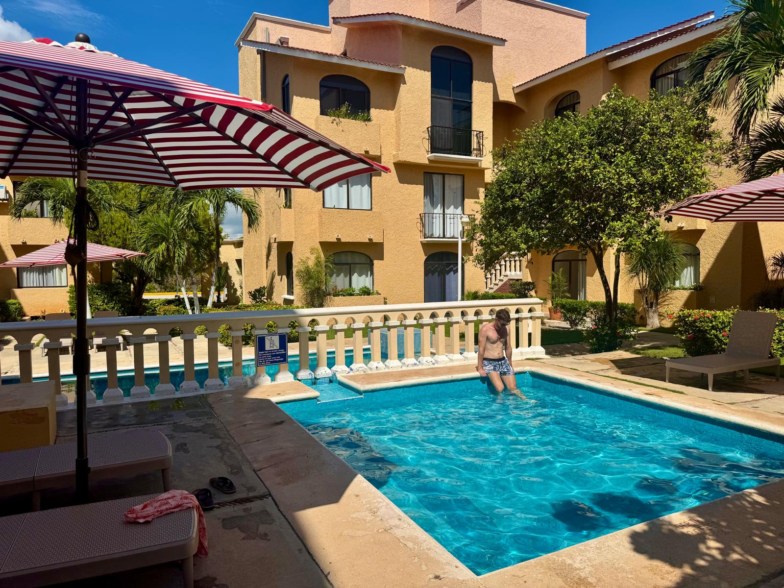zona de piscinas tranquilas en all ritmo cancun