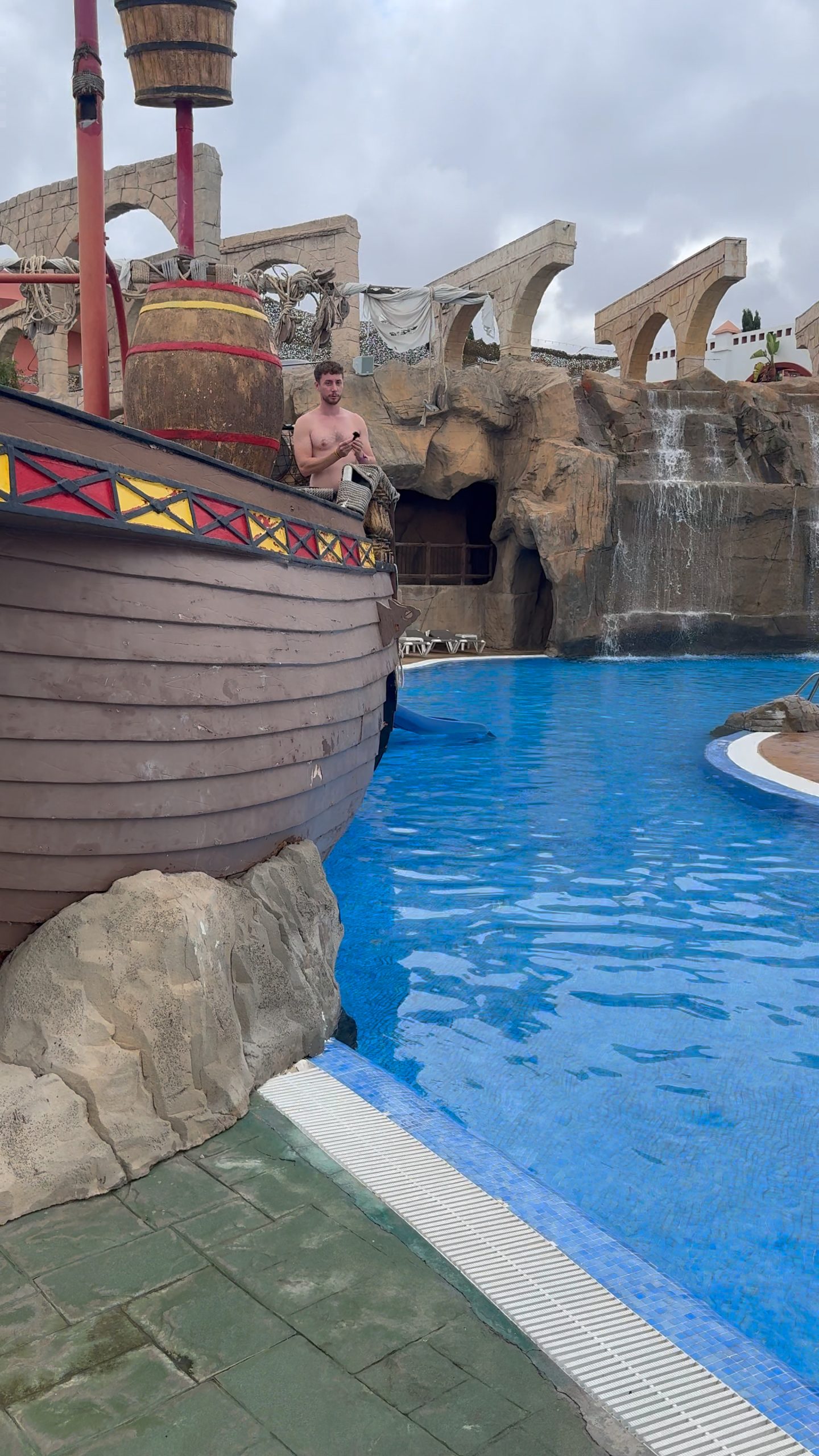 Barco 1 Holiday world - descubriendo viajes