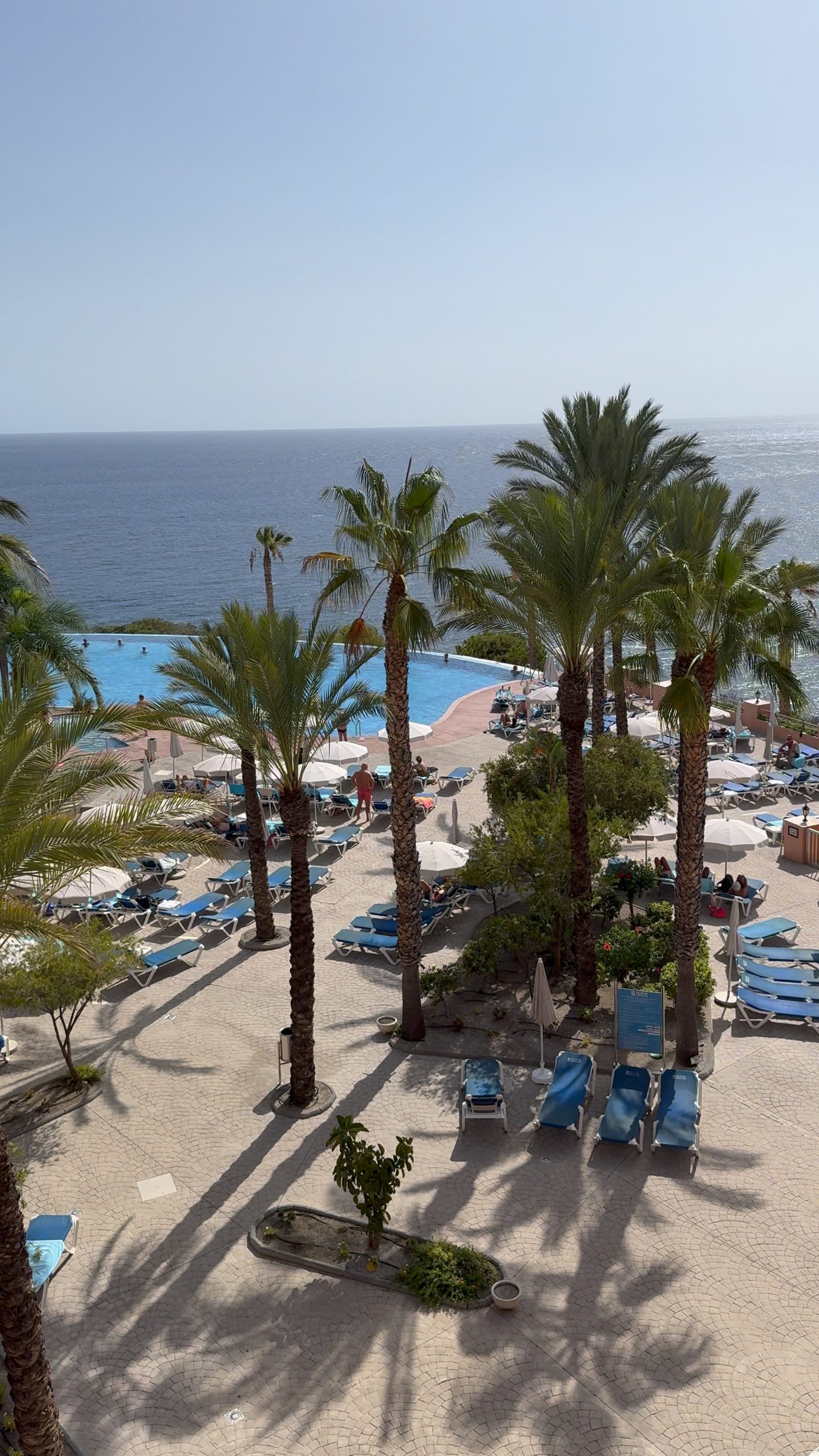 Piscina Playa Calida - Descubriendo Viajes