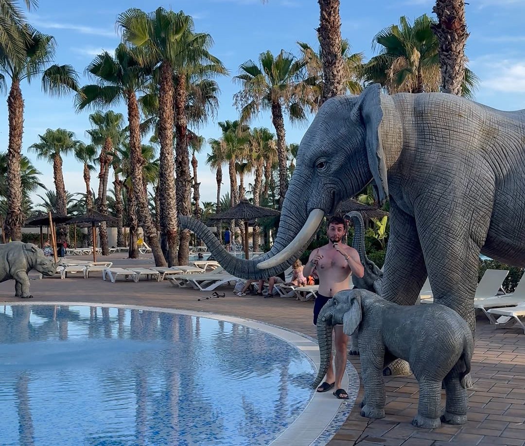 piscina alannia 3 - descubriendo viajes