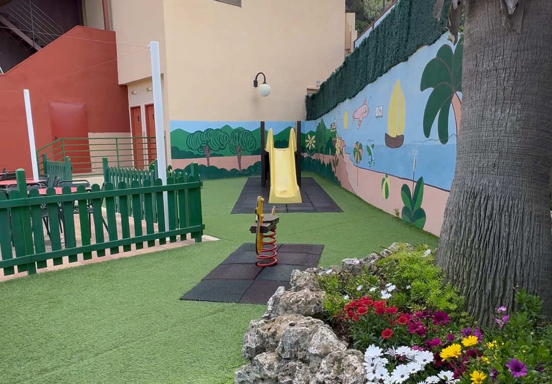zona infantil calella - descubriendo viajes