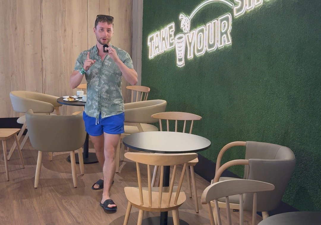 cafeteria magic world - descubriendo viajes