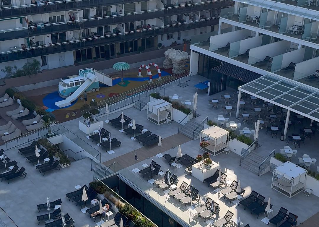 l'azure hotel 2 - descubriendo viajes
