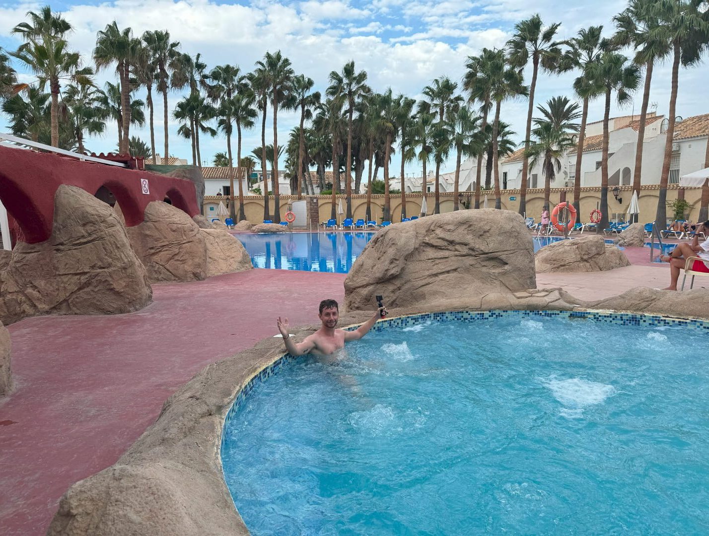 piscina playuasol 2 - descubriendo viajes