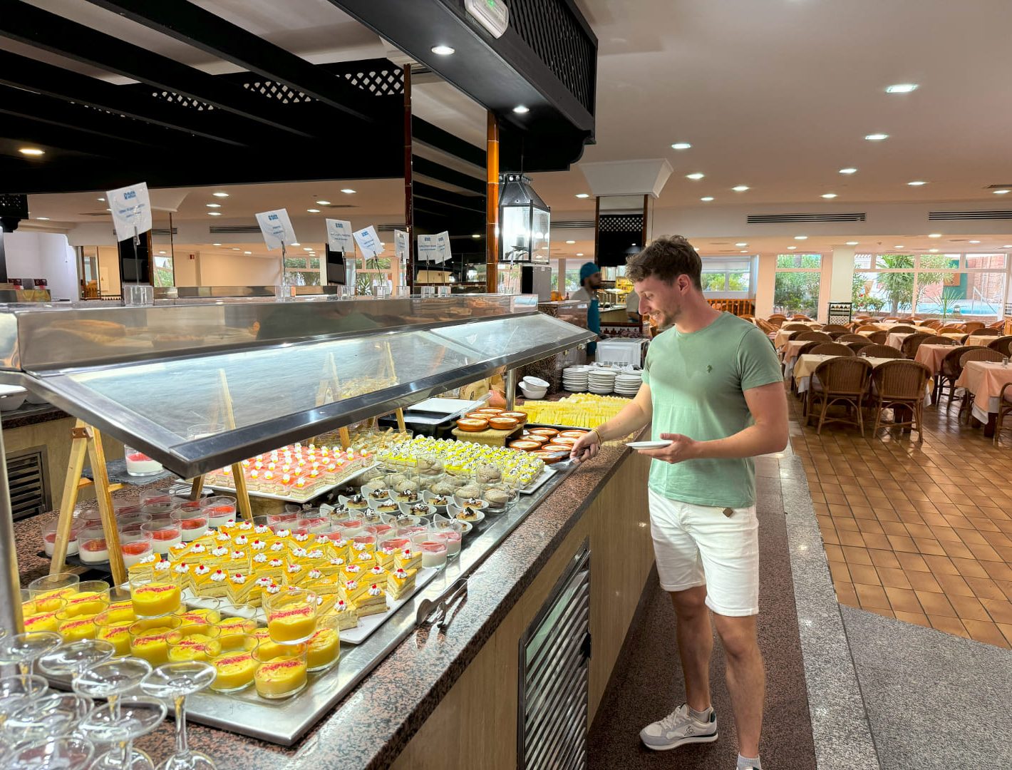 playasol buffet - descubriendo viajes