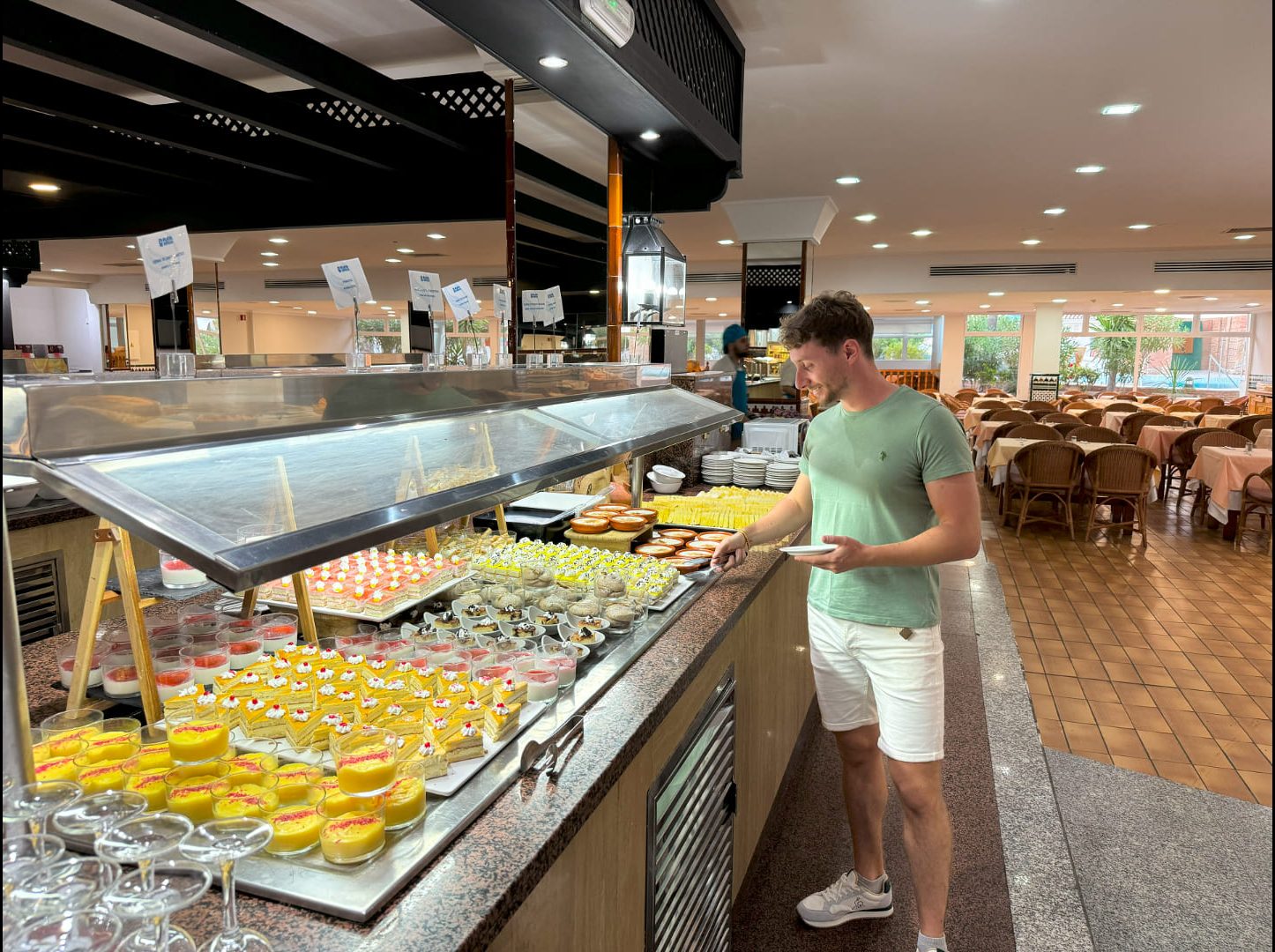 playasol buffet - descubriendo viajes