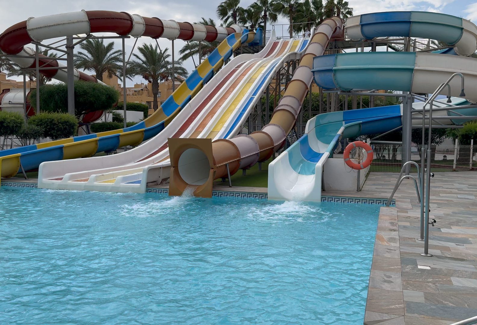 toboganes hotel playasol 2 - descubriendo viajes