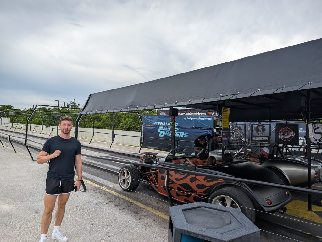 Las Carreras de coches del hotel Planet Hollywood Cancún - Descubriendo Viajes