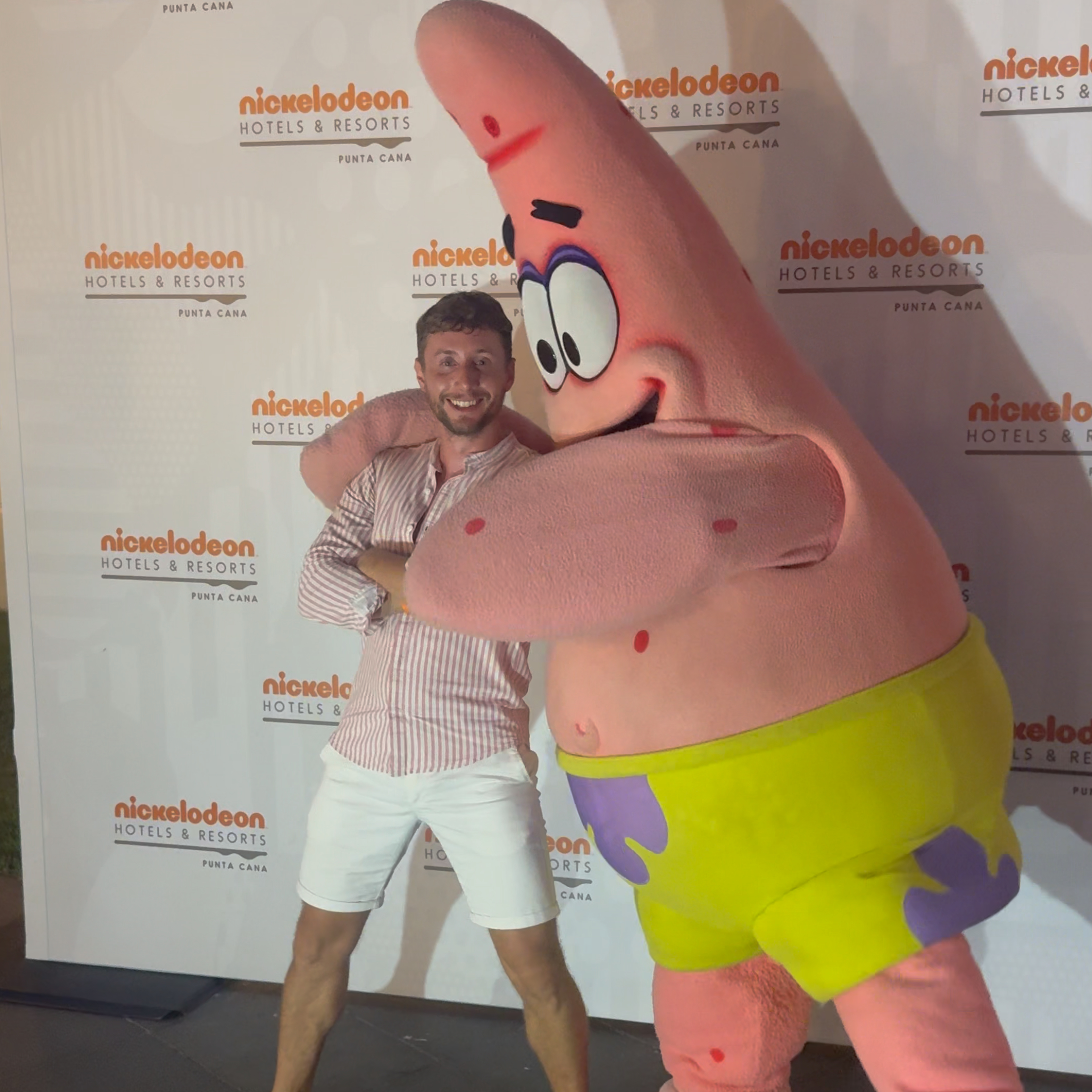 Personaje de Patricio en el hotel Nickelodeon Punta Cana