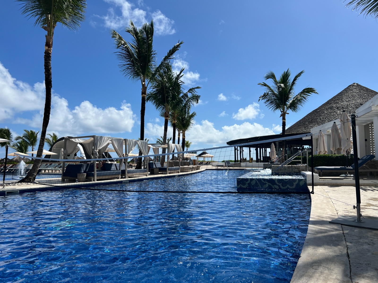 Mermaid Pool del Royalton CHIC Punta Cana