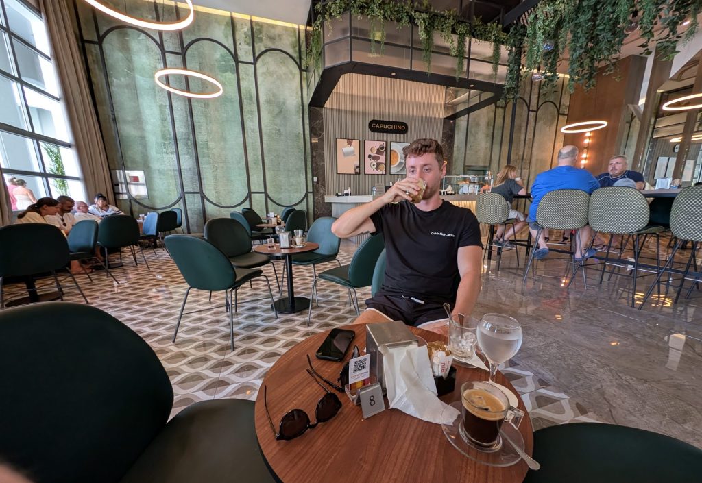 Coffee Shop-RIU Palace Bavaro-Discovering Stays