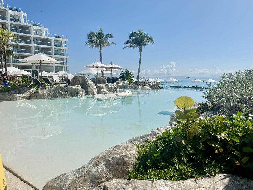 Hard Rock Descubriendo Viajes 13