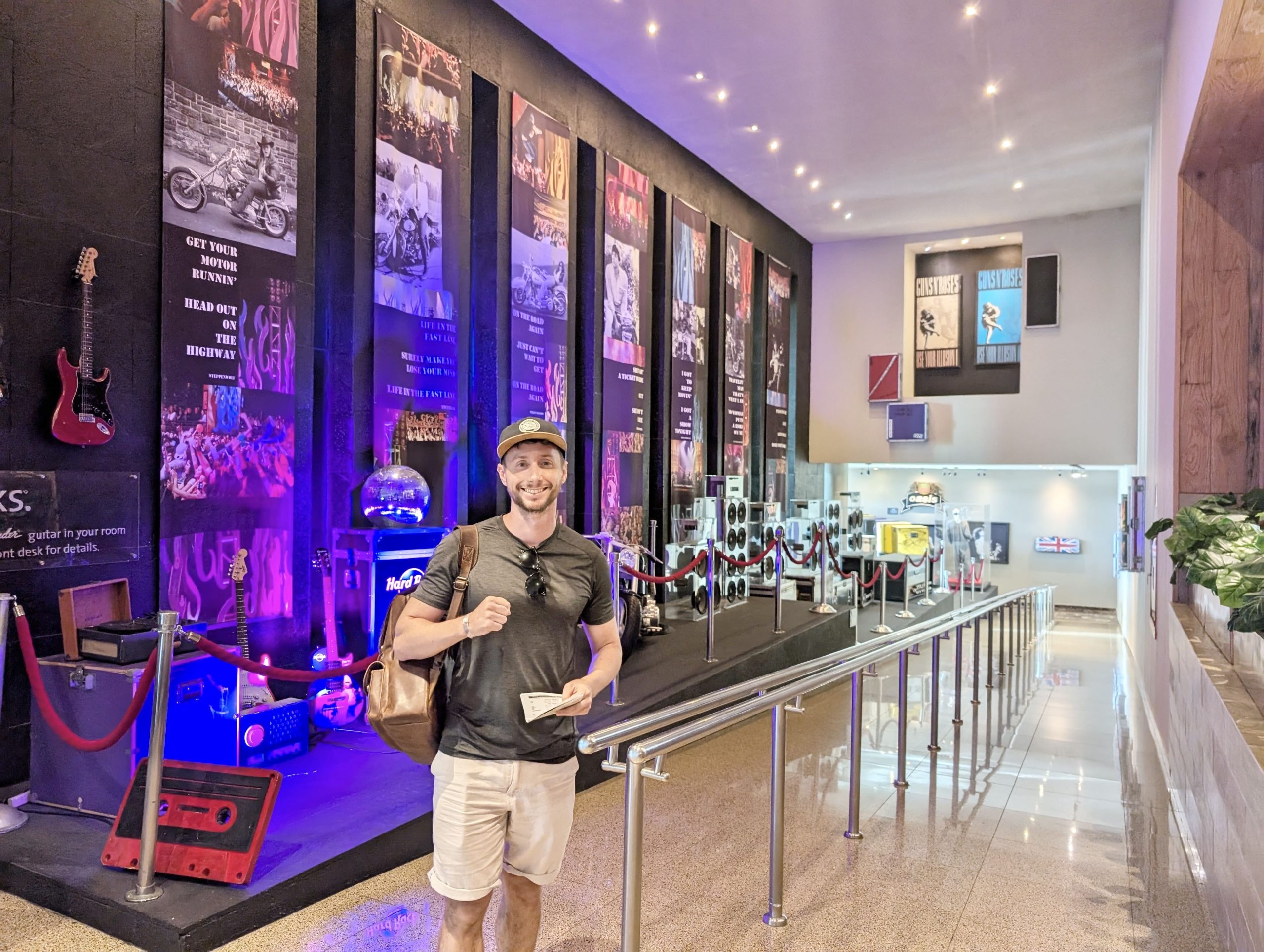 Hard Rock Descubriendo Viajes 17