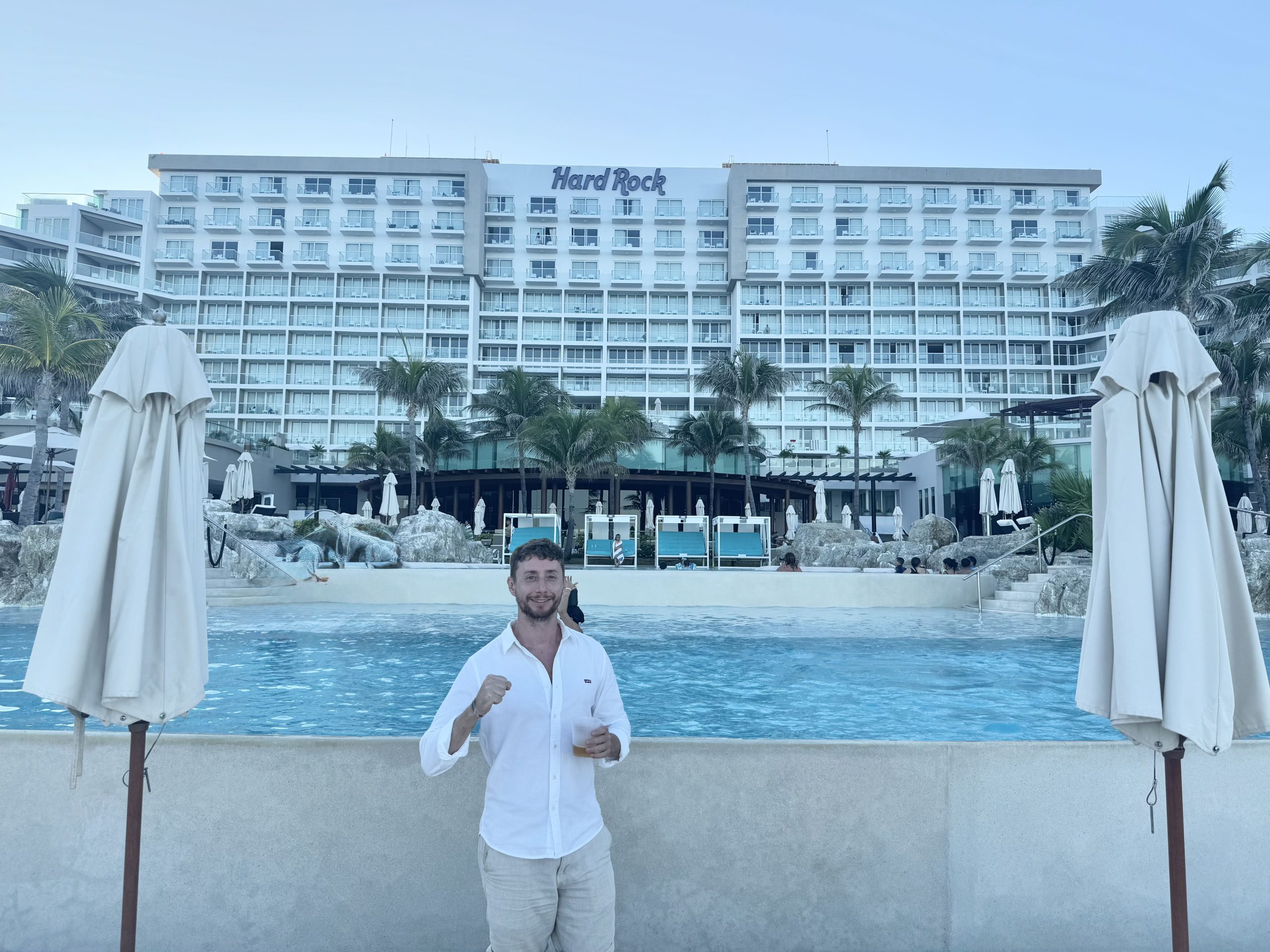 Hard Rock Descubriendo Viajes 5