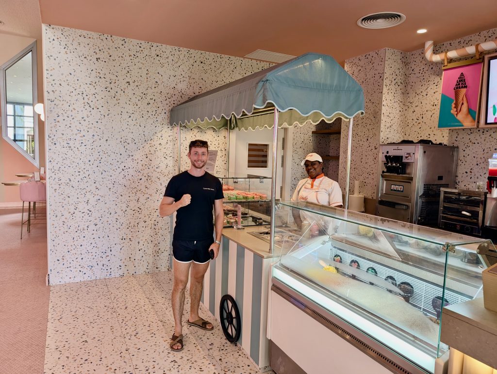 Ice cream-RIU Palace Bavaro-Discovering Stays