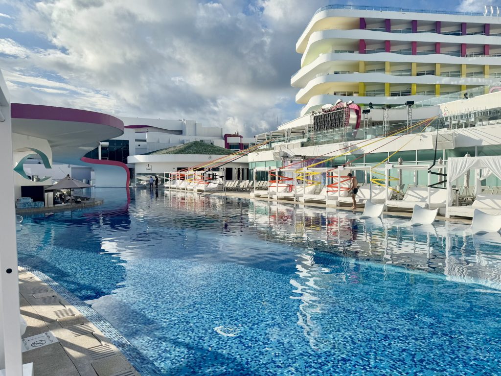 Mexico - Temptation - Discovering Stays