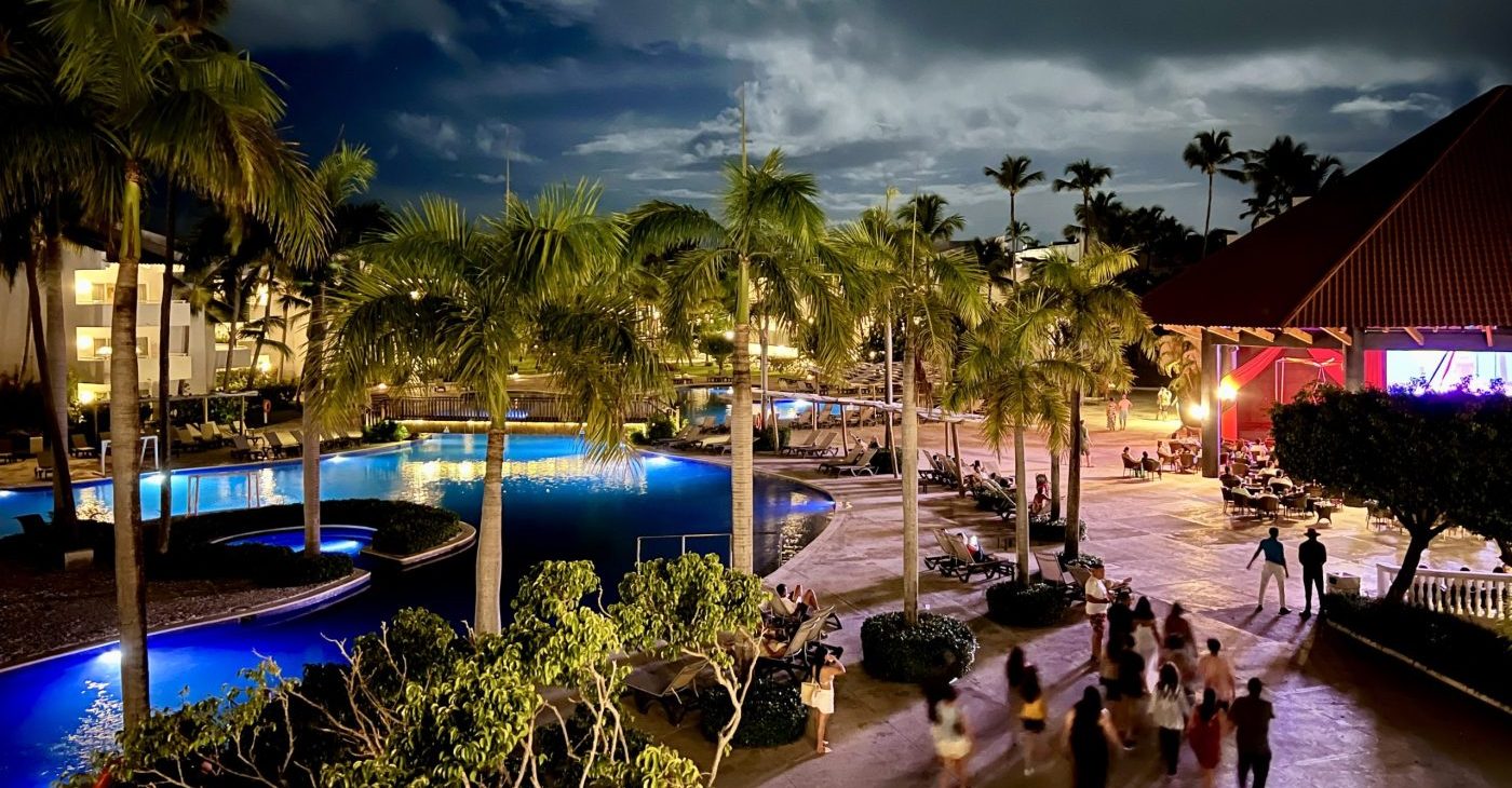 Occidental-Punta-Cana-review-header-Discovering-Stays-12-scaled