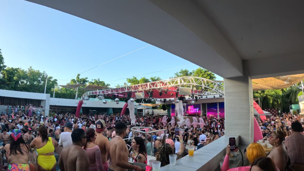 RIU Party - discovering stays