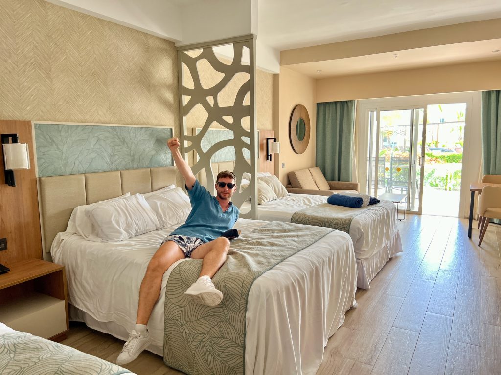 Room-RIU Palace Bavaro-Discovering Stays