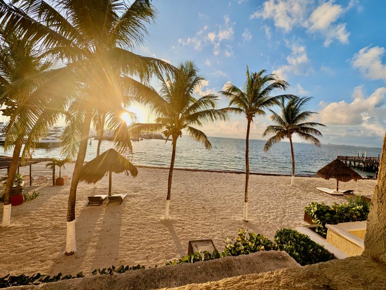 All Ritmo - Cancun -Discovering Stays