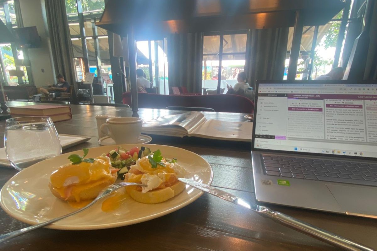 Caffe canopy by hilton