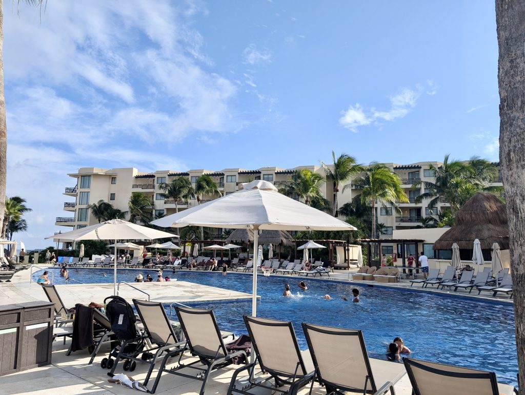Dreams Riviera Cancun - Discovering Stays