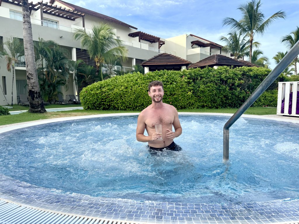 Outdoor jacuzzi