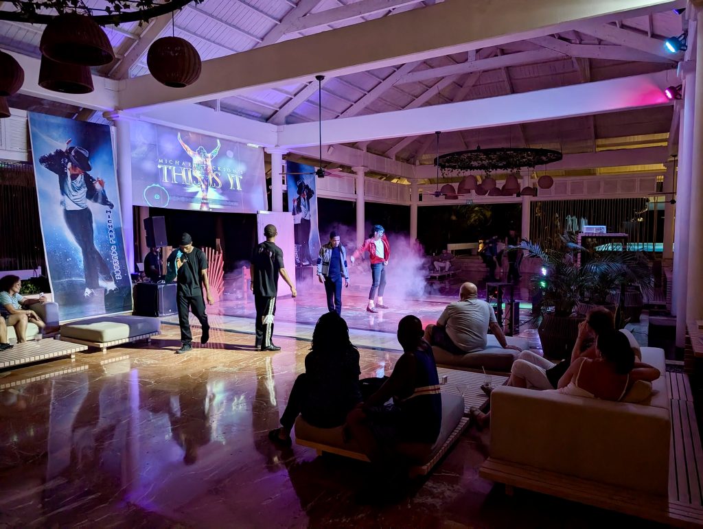 Meliá Punta Cana - show - michael jackson tribute -Discovering Stays