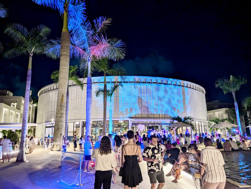 Oceans Riviera -central plaza party -Discovering Stays