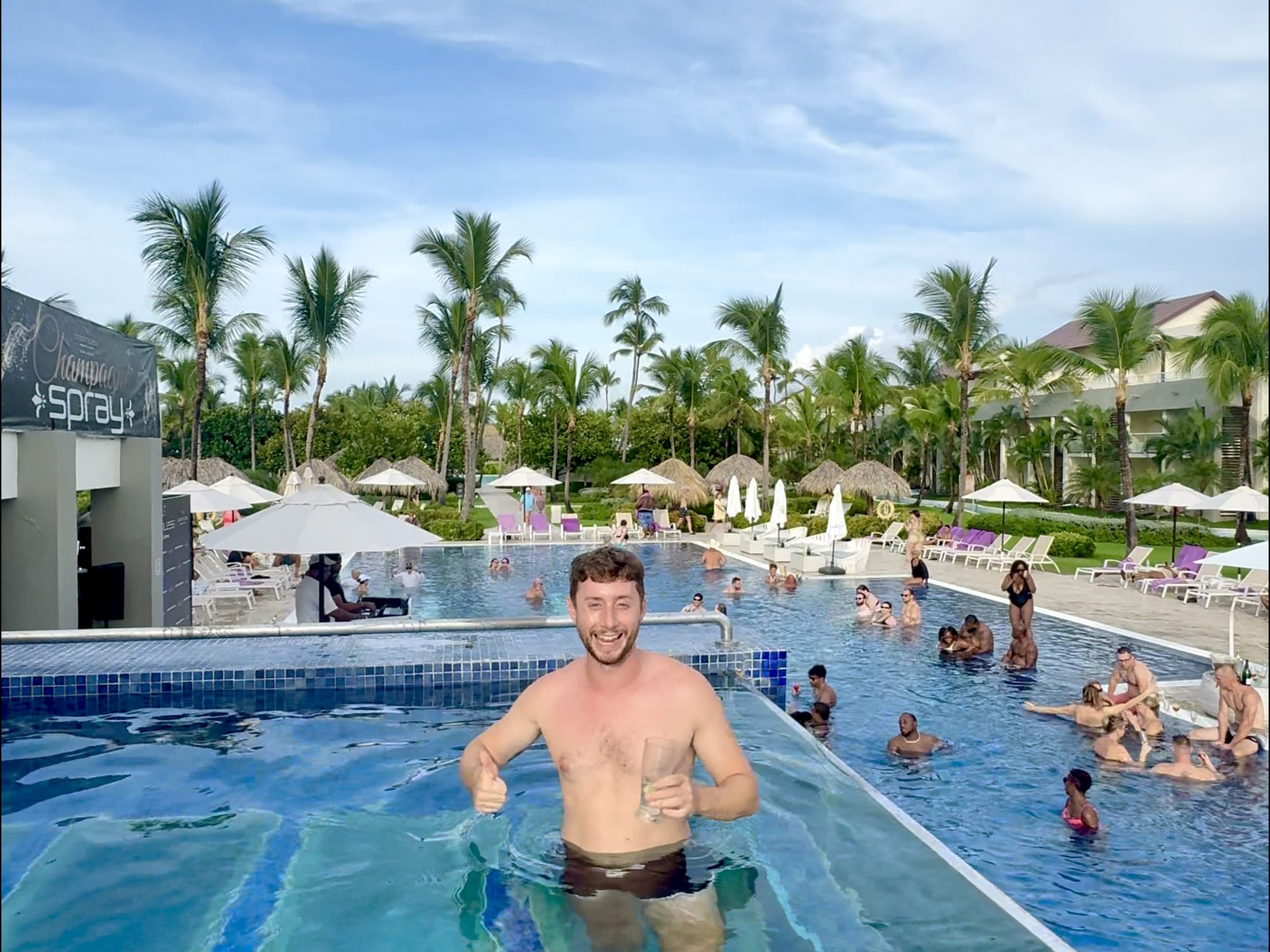Pool party del Breathless Punta Cana
