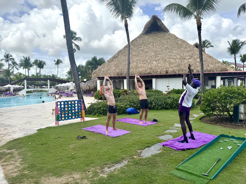 Yoga en el hotel Breathless