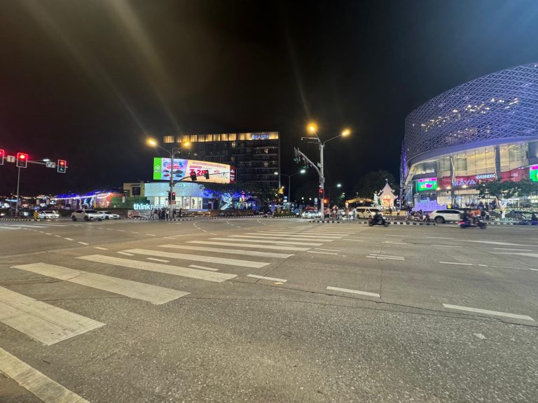 Maya Mall Area