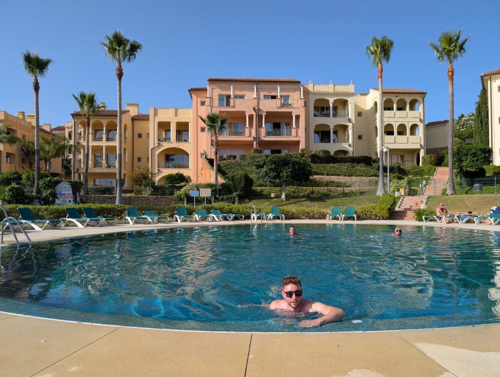 Pierre vacances costa del sol - hotel familiares barato y bueno